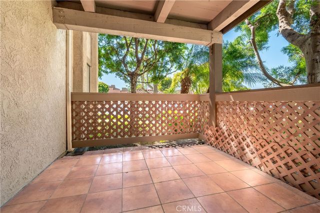 16581 Grunion 107, Huntington Beach, CA 92649