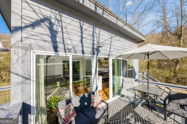 28 Maple Springs, Clayton, GA 30525