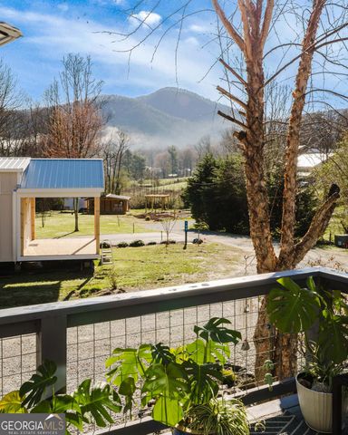 28 Maple Springs, Clayton, GA 30525