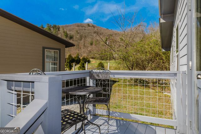 28 Maple Springs, Clayton, GA 30525