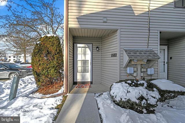 52-4 HOLLY DR, Reading, PA 19606