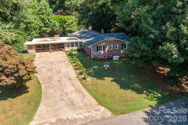 324 Country Club Circle, Shelby, NC 28150