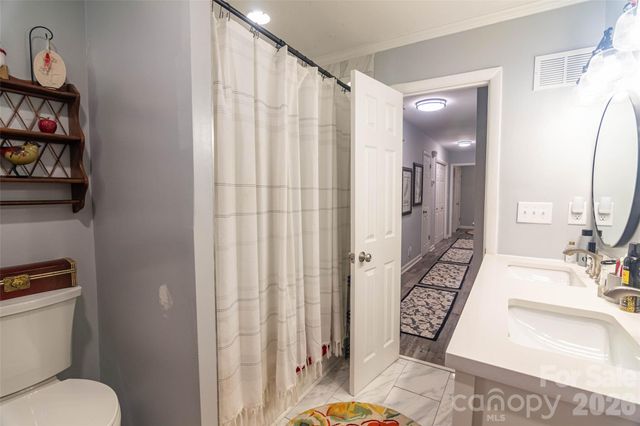 324 Country Club Circle, Shelby, NC 28150