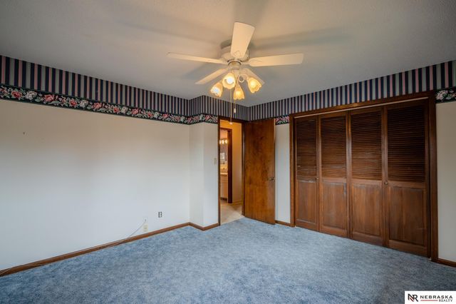 121 S William Avenue, Fremont, NE 68025