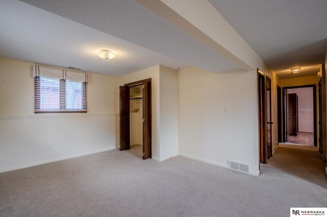 121 S William Avenue, Fremont, NE 68025