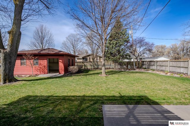 121 S William Avenue, Fremont, NE 68025