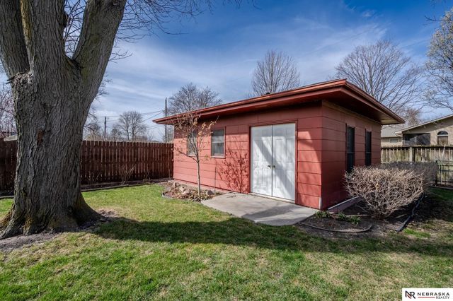 121 S William Avenue, Fremont, NE 68025