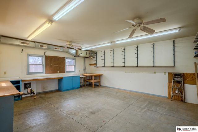 121 S William Avenue, Fremont, NE 68025