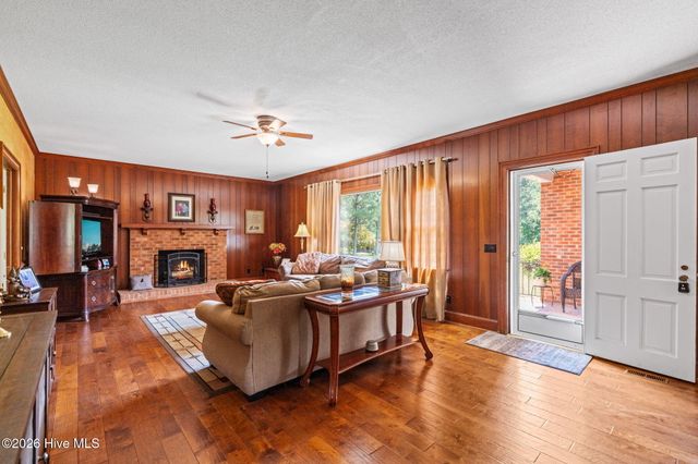 1905 Nc Highway 50 N, Benson, NC 27504