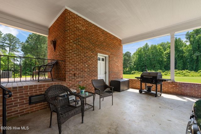1905 Nc Highway 50 N, Benson, NC 27504
