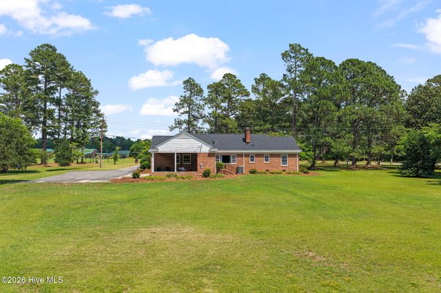 1905 Nc Highway 50 N, Benson, NC 27504