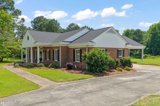1905 Nc Highway 50 N, Benson, NC 27504