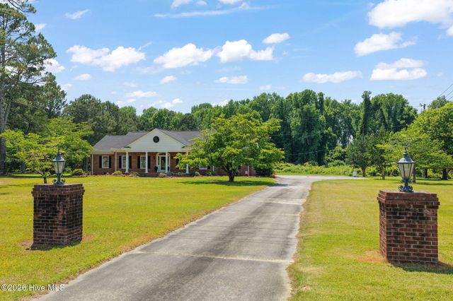 1905 Nc Highway 50 N, Benson, NC 27504