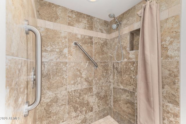 6283 E AVALON Drive, Scottsdale, AZ 85251