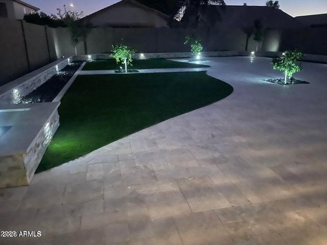 9115 W GLENROSA Avenue, Phoenix, AZ 85037