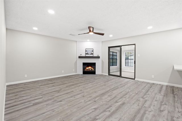 1915 Leander, San Antonio, TX 78251