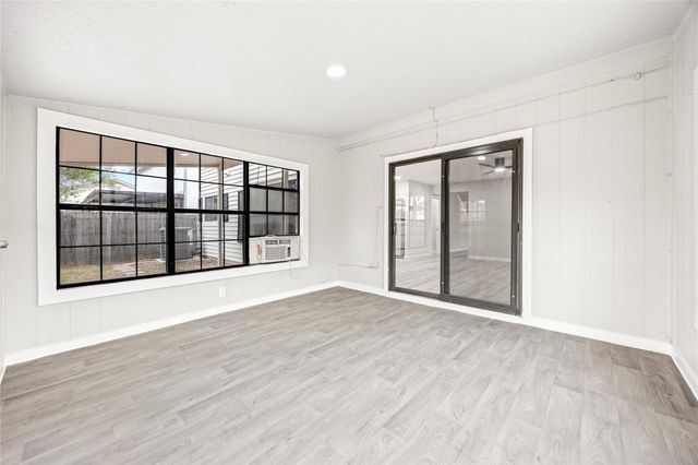 1915 Leander, San Antonio, TX 78251