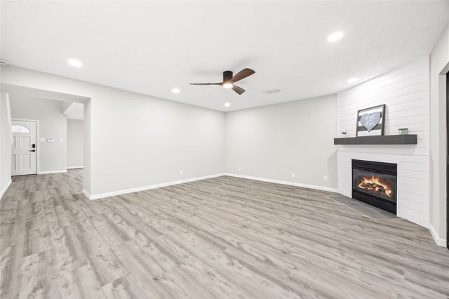 1915 Leander, San Antonio, TX 78251