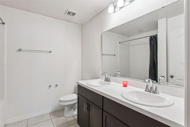 1995 5TH AVENUE, Deland, FL 32724