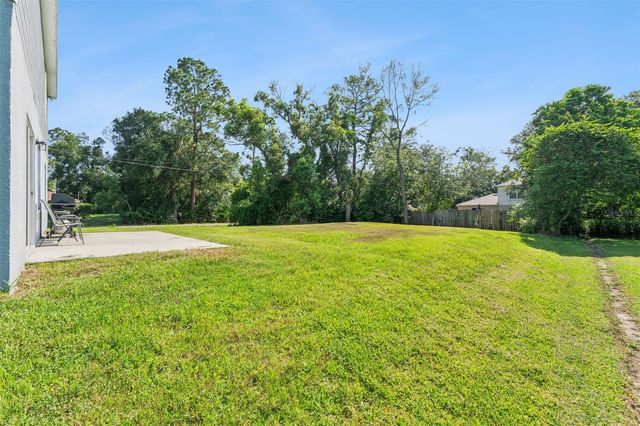 1995 5TH AVENUE, Deland, FL 32724