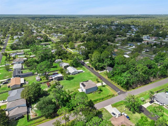 1995 5TH AVENUE, Deland, FL 32724