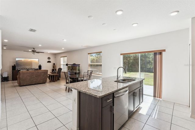1995 5TH AVENUE, Deland, FL 32724