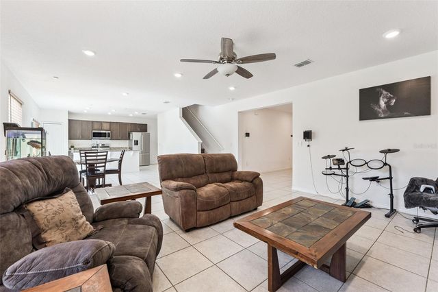 1995 5TH AVENUE, Deland, FL 32724