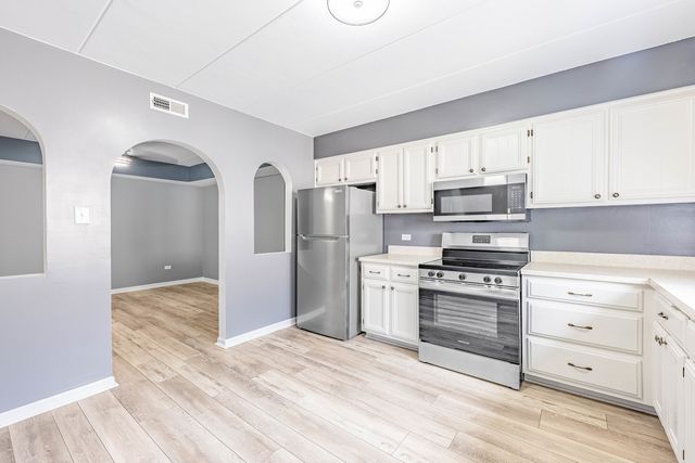 10330 Mayfield Avenue 2N, Oak Lawn, IL 60453