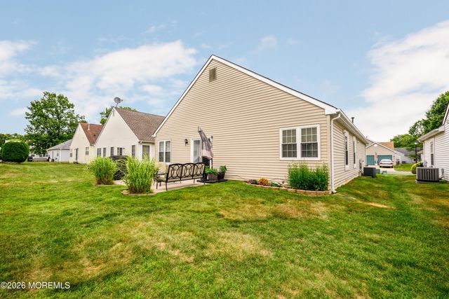 12 Rumford Court, Jackson, NJ 08527