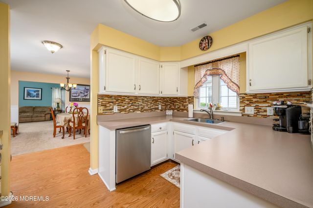 12 Rumford Court, Jackson, NJ 08527