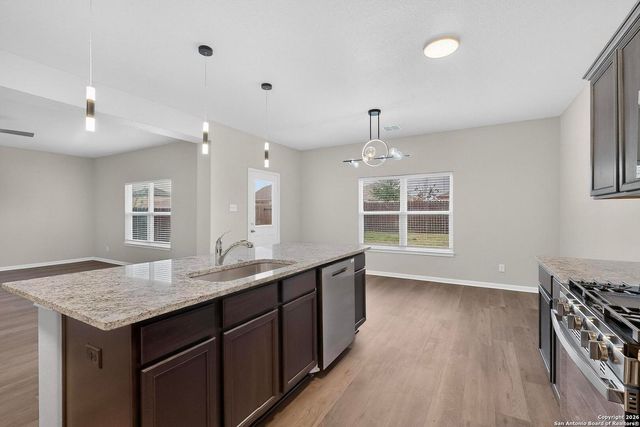 3127 Jackson Summit, Converse, TX 78109