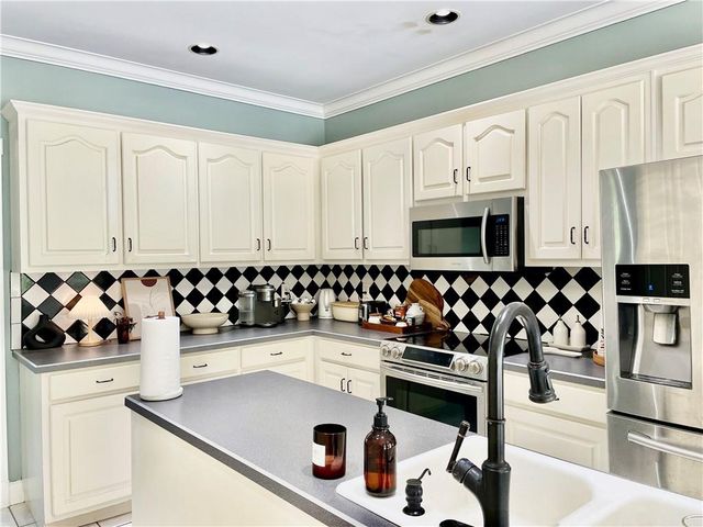 306 Hutchinson Farms Road, Griffin, GA 30224