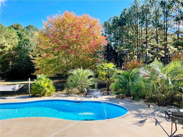 306 Hutchinson Farms Road, Griffin, GA 30224
