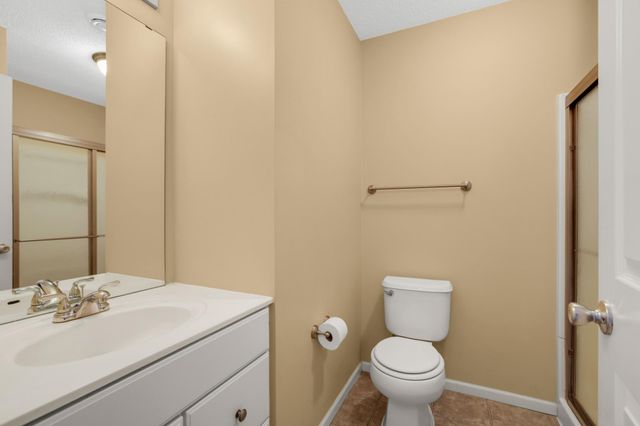 2209 St Johns Place, Woodbury, MN 55129