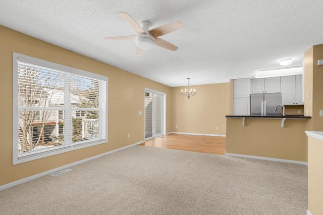 2209 St Johns Place, Woodbury, MN 55129