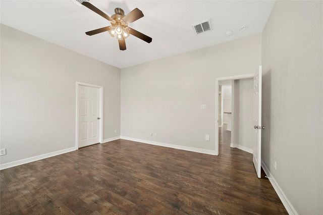 22 Heron Hollow Court, The Woodlands, TX 77382