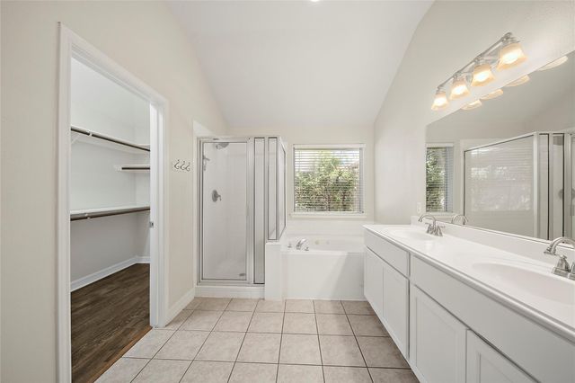 22 Heron Hollow Court, The Woodlands, TX 77382