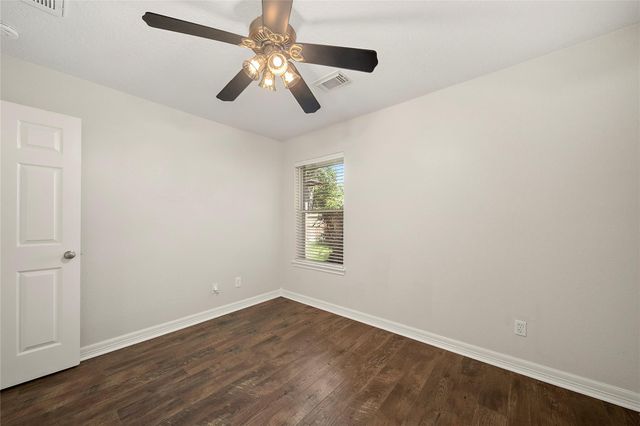 22 Heron Hollow Court, The Woodlands, TX 77382