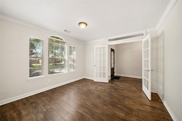 22 Heron Hollow Court, The Woodlands, TX 77382