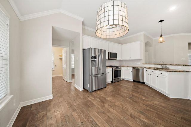 22 Heron Hollow Court, The Woodlands, TX 77382