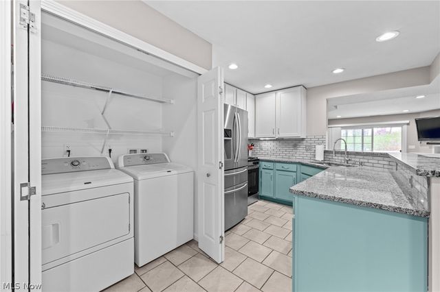 6755 Quarrystone Lane, Middleburg Heights, OH 44130