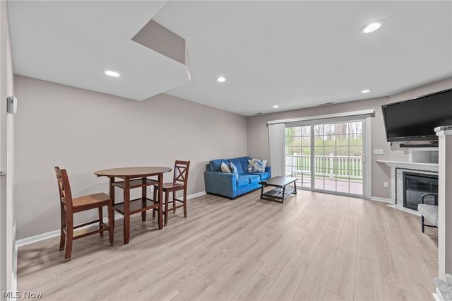 6755 Quarrystone Lane, Middleburg Heights, OH 44130