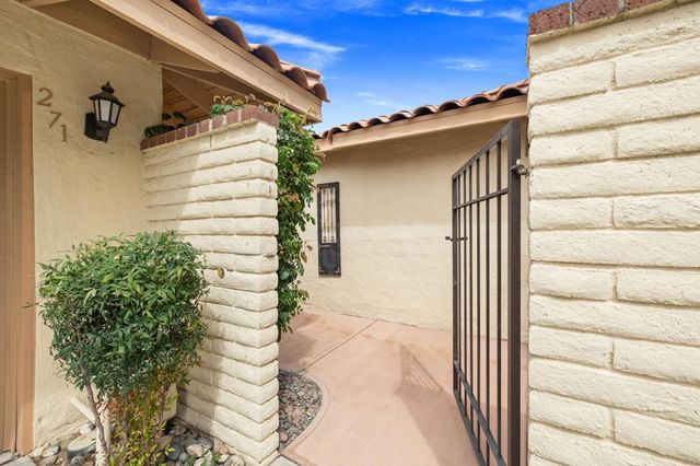 271 Tolosa Circle, Palm Desert, CA 92260