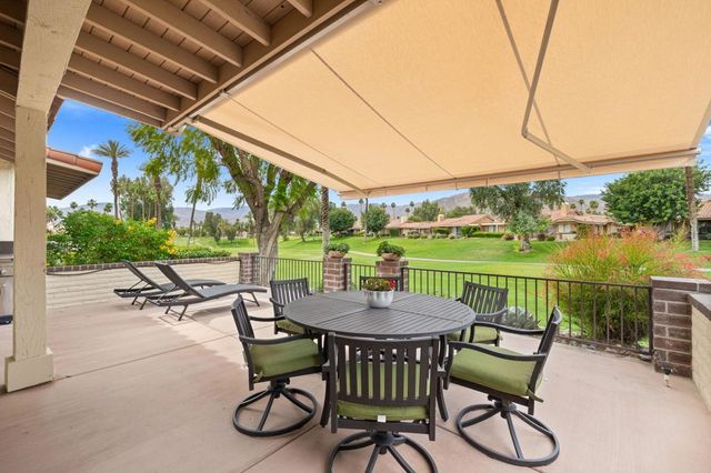 271 Tolosa Circle, Palm Desert, CA 92260