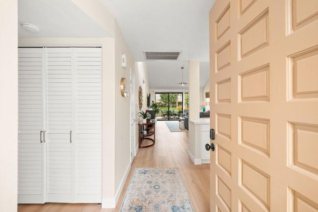 271 Tolosa Circle, Palm Desert, CA 92260