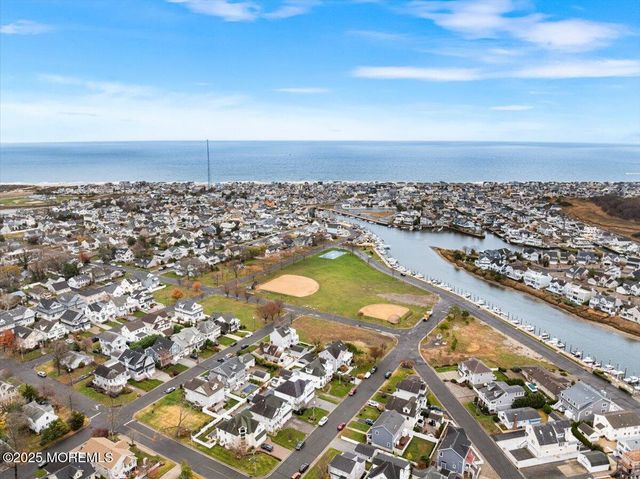 394 E Virginia Avenue, Manasquan, NJ 08736