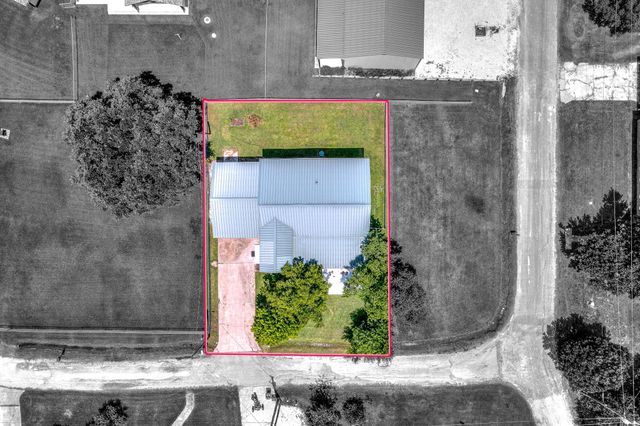 20 Clearview Street, Point Blank, TX 77364