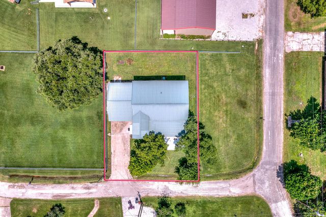 20 Clearview Street, Point Blank, TX 77364
