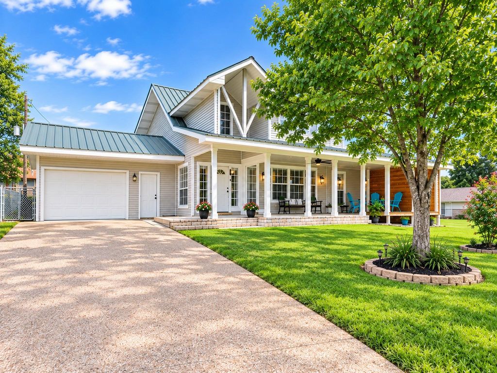 20 Clearview Street, Point Blank, TX 77364