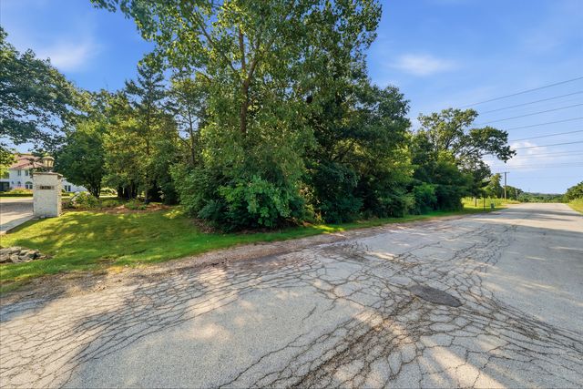 1365 Gordon Lane, Lemont, IL 60439